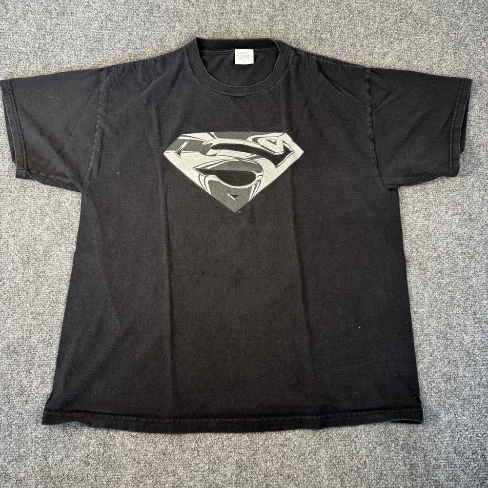 Vintage 2006 Superman Symbol T-SHIRT DC Comics Logo Black Men's Size M/L Black